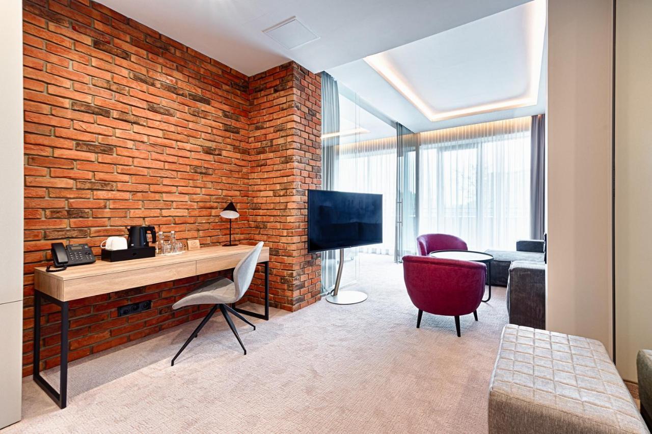Hotel The Loom Лодзь Экстерьер фото
